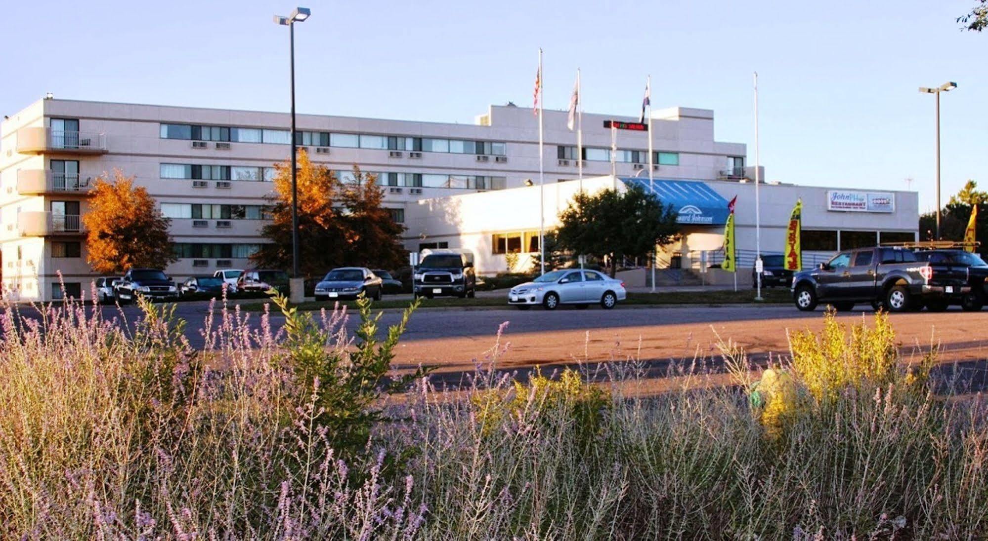 Howard Johnson By Wyndham Denver West Wheat Ridge Zewnętrze zdjęcie