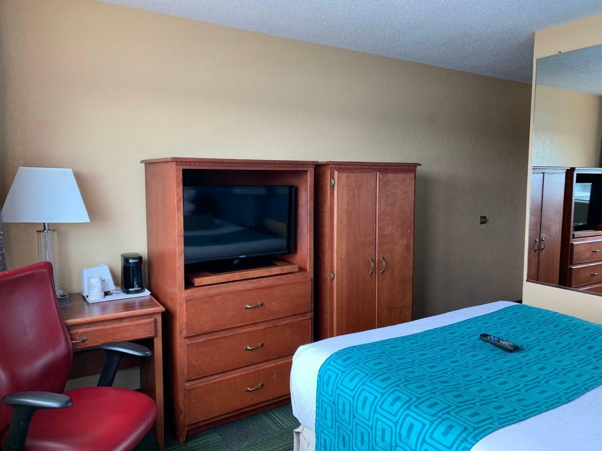 Howard Johnson By Wyndham Denver West Wheat Ridge Zewnętrze zdjęcie
