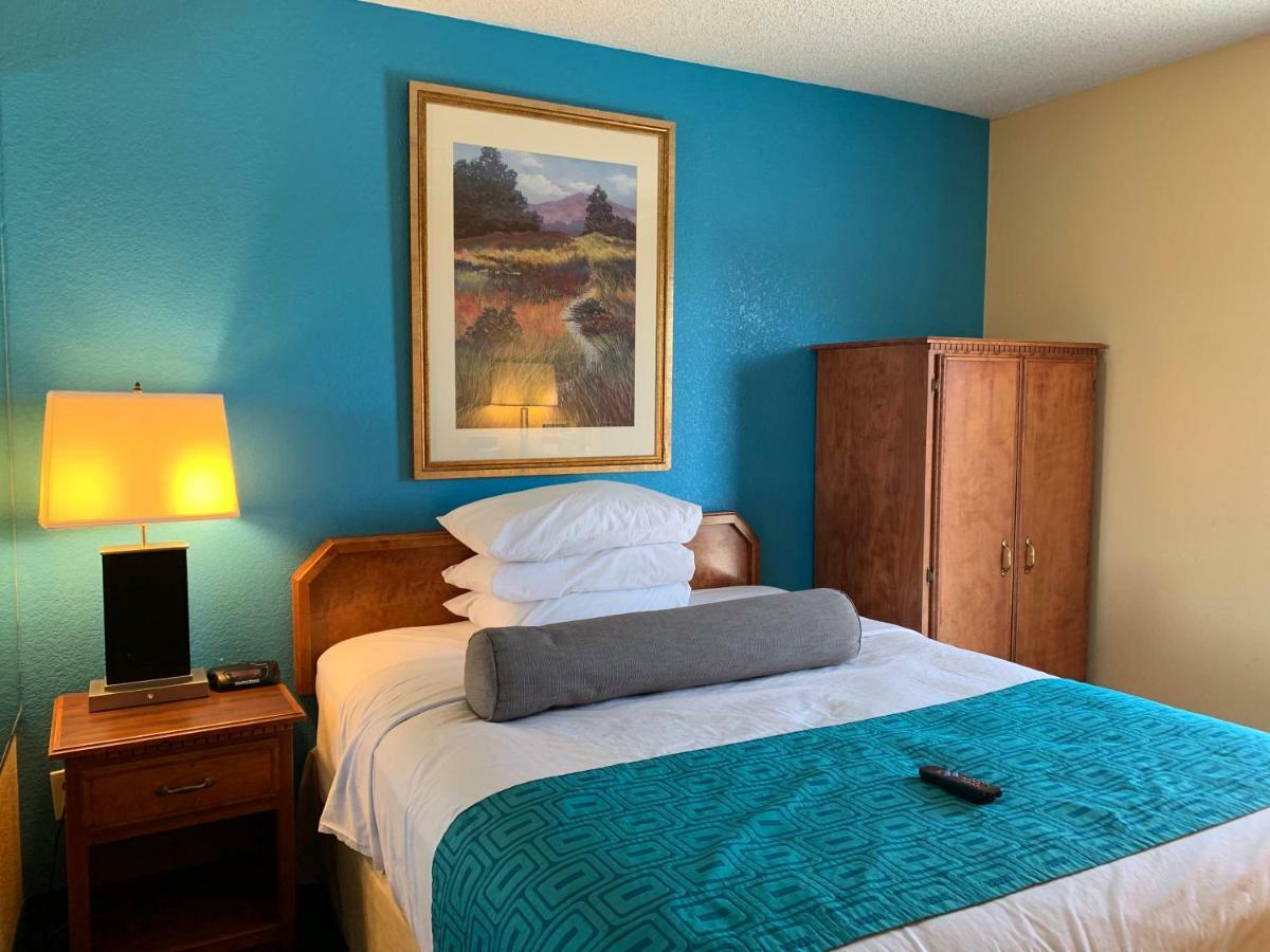 Howard Johnson By Wyndham Denver West Wheat Ridge Zewnętrze zdjęcie